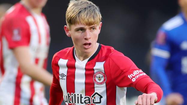 Wales aim to secure Crystal Palace's Scott Banks and Brentford's Fin ...