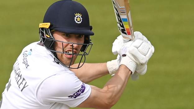 County Championship: Joe Weatherley's career-best 168 puts Hampshire in ...