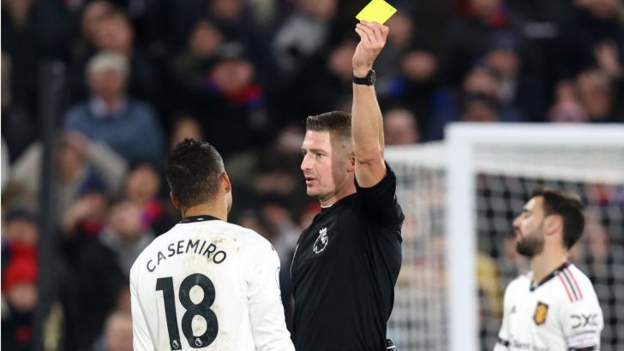 Crystal Palace 1-1 Man Utd: Casemiro suspended for Arsenal match after fifth booking of season - BBC Sport