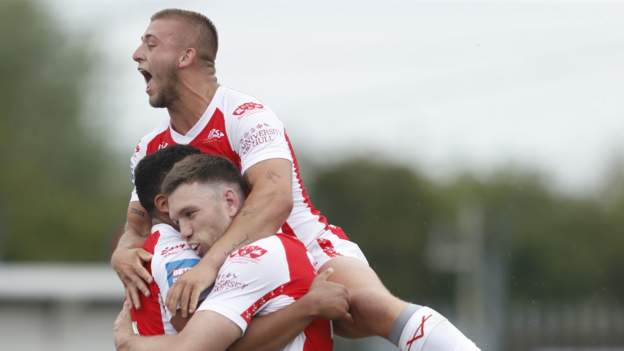 Hull KR get past Salford to reach cup semis