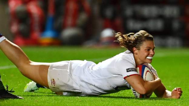 England 73-7 Wales: Red Roses win 25th consecutive Test