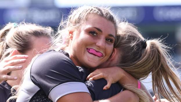 Le rugby « une lumière au bout du tunnel » après la mort de sa sœur, déclare Lowri Norkett du Pays de Galles