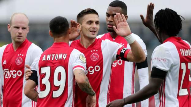 Ajax Hammer Vvv Venlo In Eredivisie Record 13 0 Win Bbc Sport