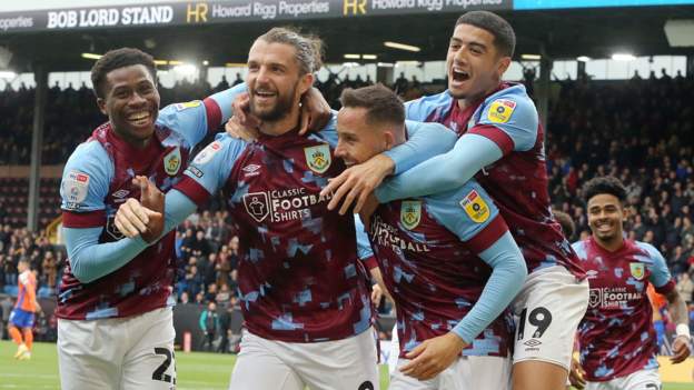 Burnley 4-0 Swansea City: Burnley hammer Swansea to move top of ...