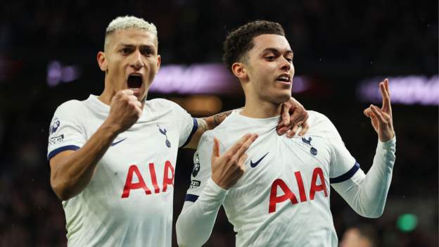 Spurs snatch stoppage-time win against Brighton