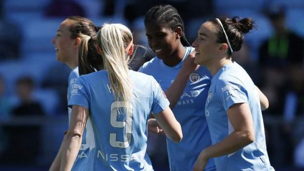 Women's Super League: Khadija Shaw nets four to lift Manchester City to third