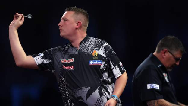 Dobey wins after Anderson comments 'annoy' him