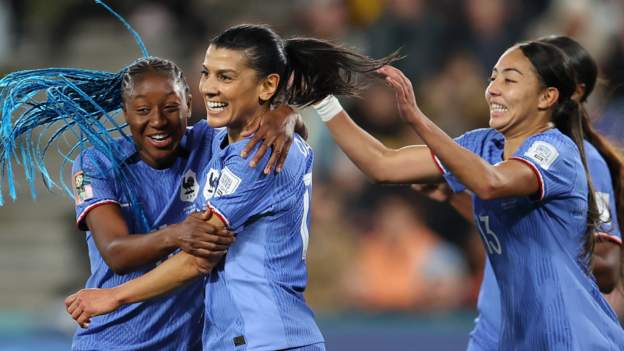 France 4-0 Morocco: France reach Women's World Cup quarter-finals