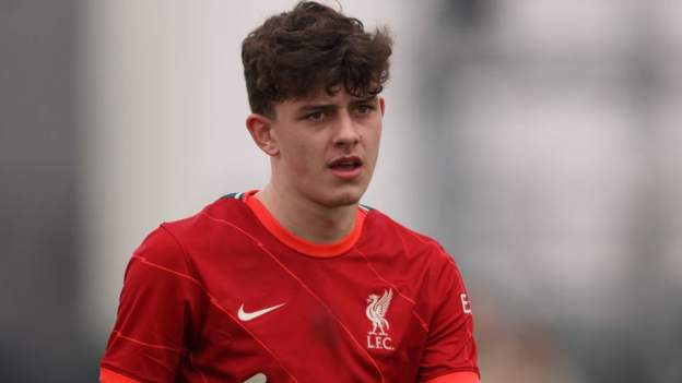 Owen Beck: Liverpool youngster in Portuguese loan move - BBC Sport