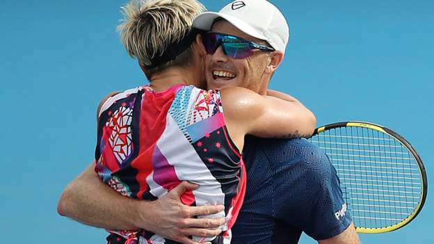 Australian Open: Jamie Murray & Bethanie Mattek-Sands into ...