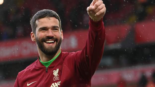 Liverpool: Alisson signs new contract until 2027