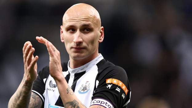 Jonjo Shelvey: Newcastle United midfielder set to be out for three months following surgery - BBC Sport
