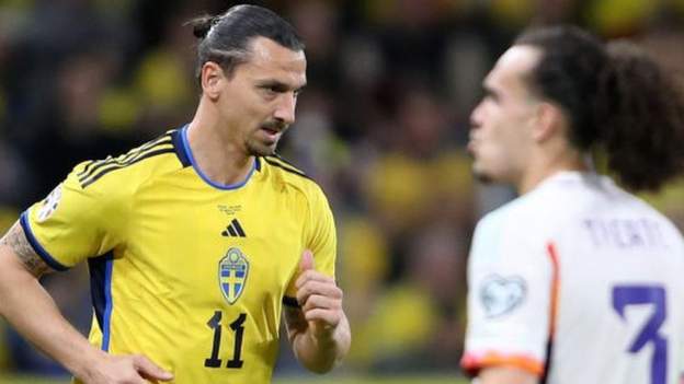 Ibrahimovic breaks record as Lukaku scores hat-trick