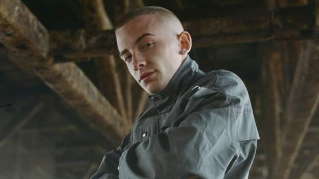 Premier League predictions: Lawro v rapper & Chelsea fan ArrDee