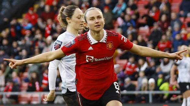 Man Utd storm past Liverpool to move up to second