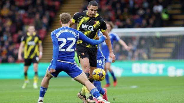 Daka penalty inspires Leicester to win at Watford