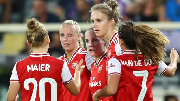 Women's Champions League: Slavia Prague 2-5 Arsenal - Vivianne Miedema  scores four - BBC Sport