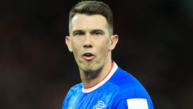 Midfielder Jack signs one-year extension with Rangers