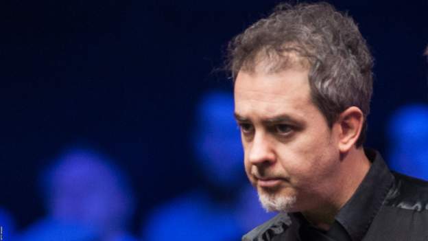 Hamilton withdraws from World Snooker Championship over health concerns
