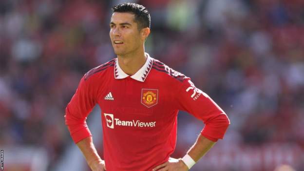 ten-hag-really-happy-to-have-ronaldo-in-squad