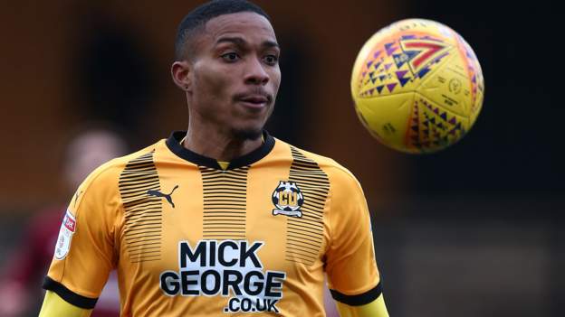 Jevani Brown & Paris Cowan-Hall: Colchester United sign forwards - BBC ...