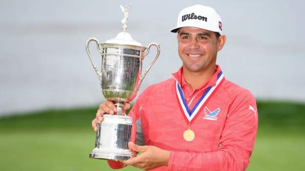 Golfer Woodland, 39, has brain surgery