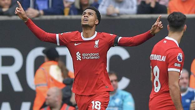 Wolves 1-3 Liverpool: Cody Gakpo, Andy Robertson and a Hugo Bueno own goal seal win for Reds