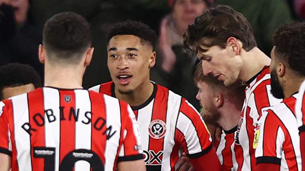 Sheffield United 1 0 Hull City Blades Keep Pressure On Burnley At