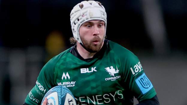 Mack Hansen: Uncapped Connacht back drafted into Ireland squad for Japan