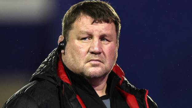 Young doubts Welsh coach can lead national team