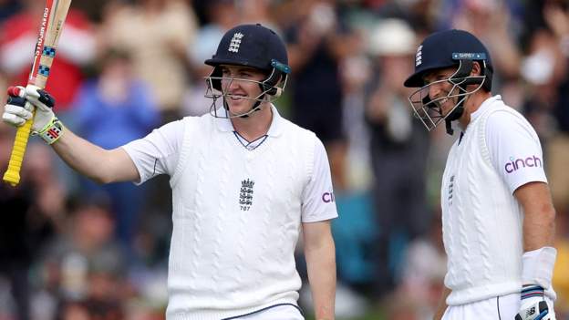 Brook & Root tons put England in dominant position