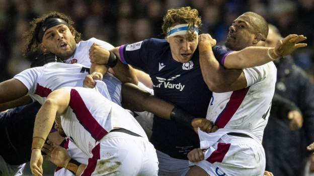Ritchie expects England to have 'a bit of edge'
