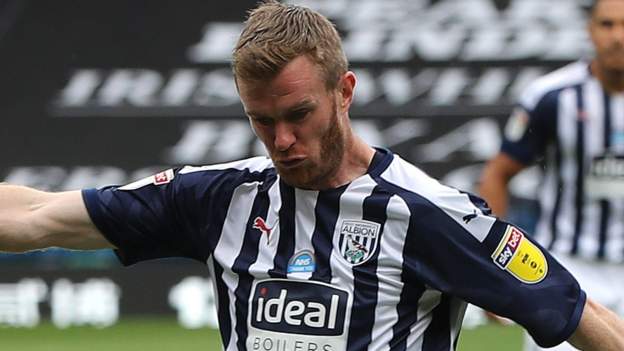 Chris Brunt: Former Northern Ireland international takes up coaching ...