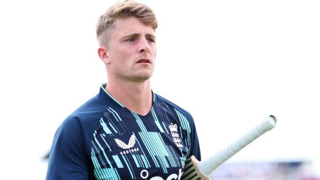Abell out of England's Bangladesh tour with injury