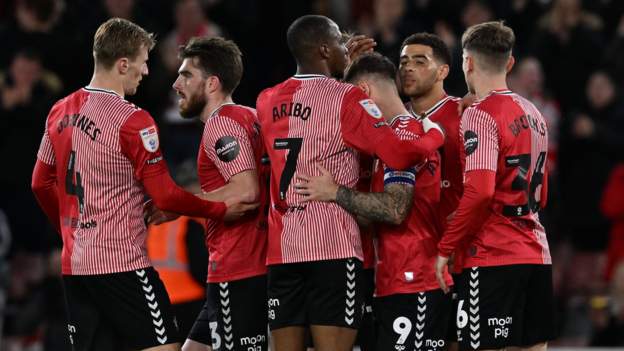 In-form Southampton cruise to win against Preston