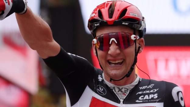 wellens-takes-his-second-vuelta-stage