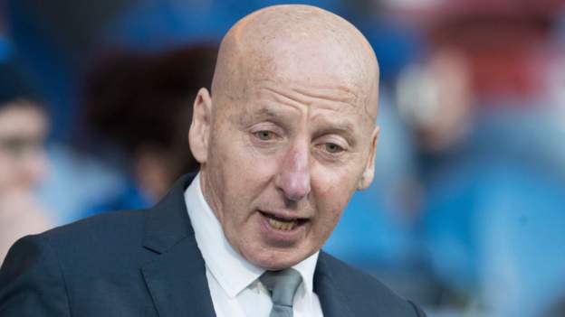 Mickey Thomas: Former Wales and Manchester United winger given cancer all-clear