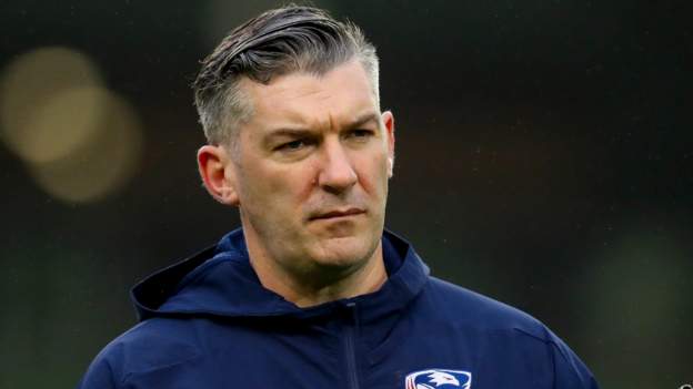 <div>Ireland: Greg McWilliams to replace Adam Griggs as women's head coach</div>