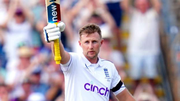 Root ton steers England to surprise first-day declaration