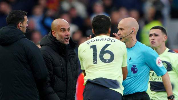 Managers have responsibility to behave on touchline