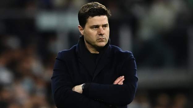 Mauricio Pochettino: Paris St-Germain coach to leave after talks with club