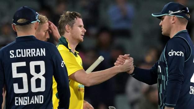 澳大利亚对英格兰：东道主在阿德莱德的首场 ODI 比赛中以六球获胜