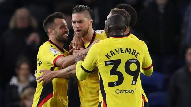 Watford come from behind to beat Cardiff