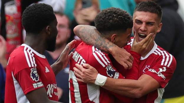 Nottingham Forest 1-1 Brentford: Nicolas Dominguez's first Forest goal earns 10-man hosts a draw
