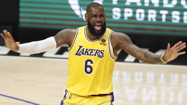 NBA: LA Lakers lose to LA Clippers as Dallas Mavericks beat Golden State Warrior..