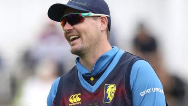 Lees & Bedingham hit tons as Durham break record