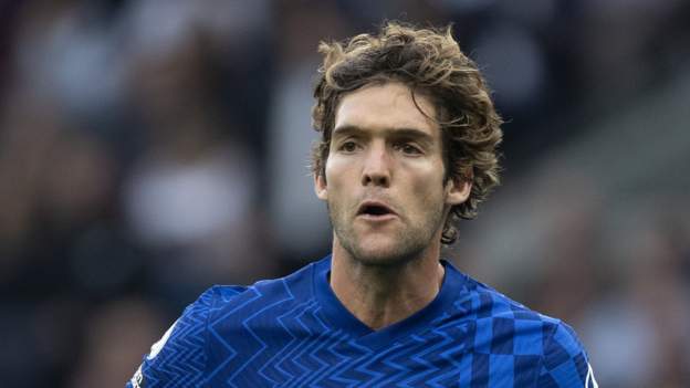 Marcos Alonso to point to No To Racism badge rather than take a knee