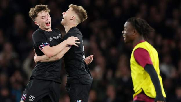 West Ham thrash Arsenal to win first FA Youth Cup since 1999