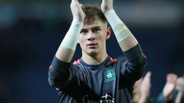 Michael Cooper: Teenage goalkeeper relishes &#039;brilliant&#039; Plymouth Argyle