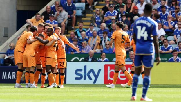 Leicester's perfect start ends with defeat by Hull